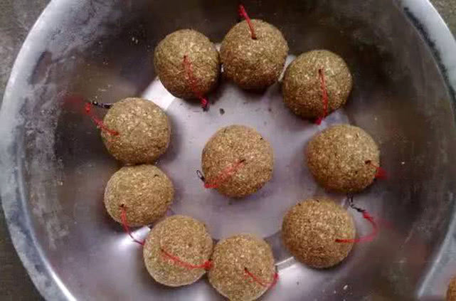 夏季用海竿爆炸钩野钓,钓大鱼爆竿的原因