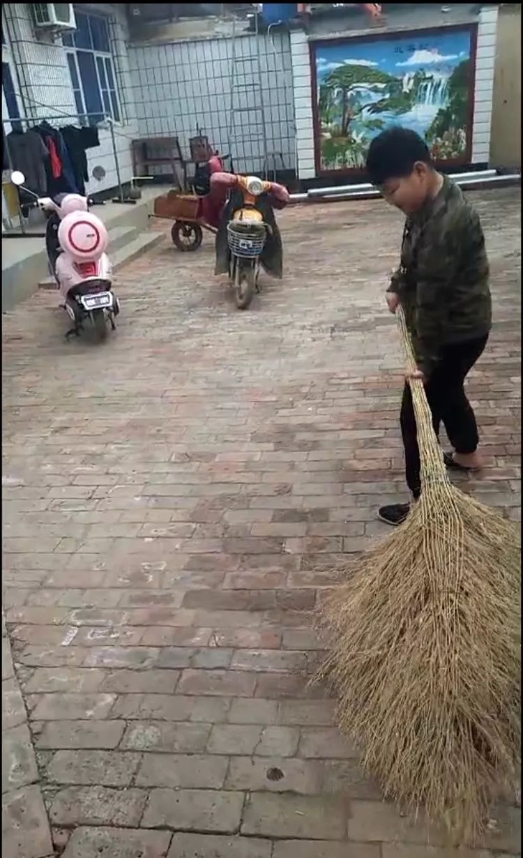 值日小能手教学视频,值日生小能手背景图