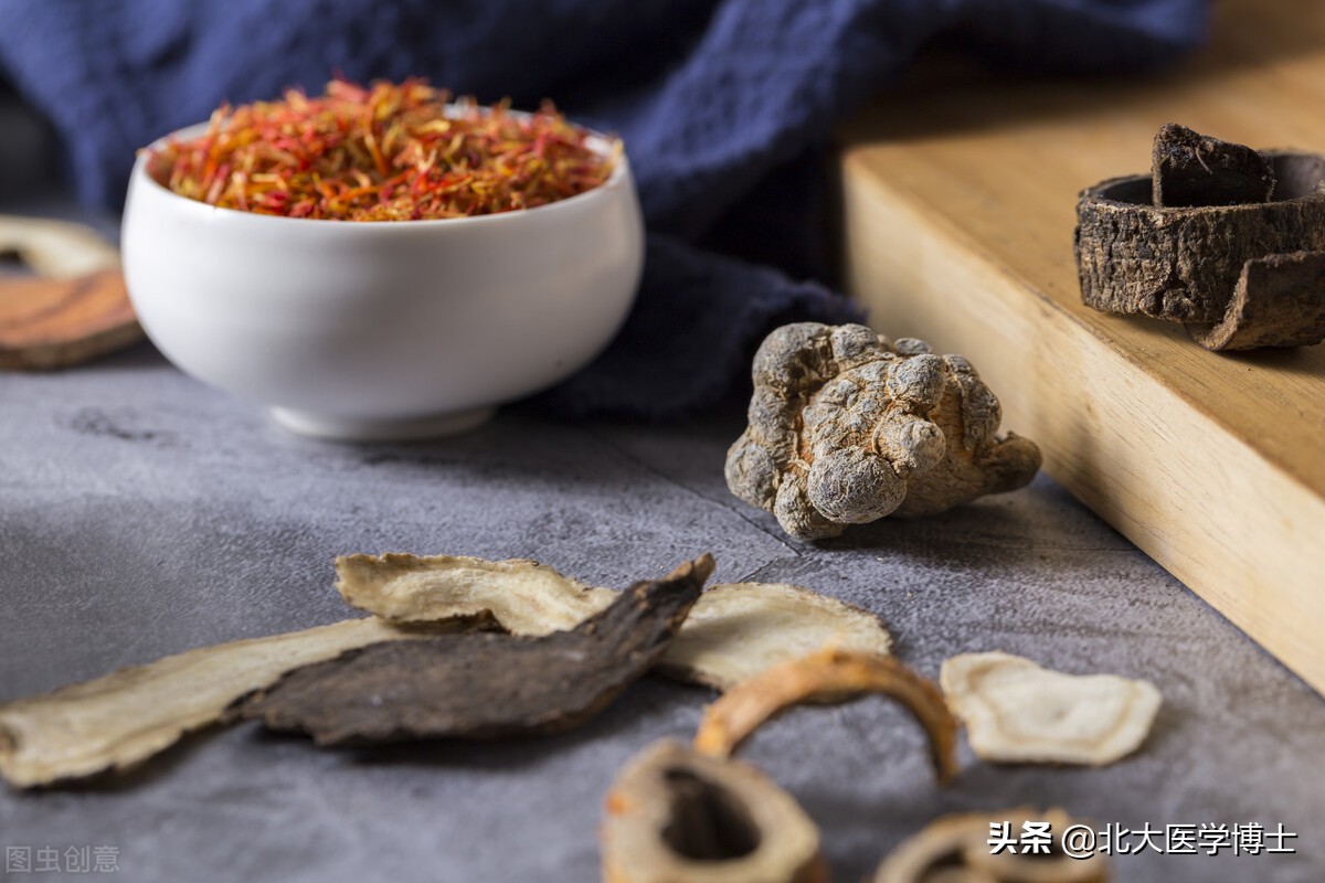 30岁月经量少闭经,三十岁后经量少闭经