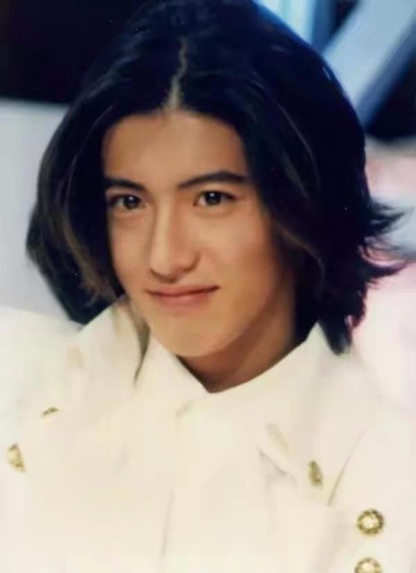 木村拓哉亚洲第一美男子,木村拓哉年轻时有多受欢迎