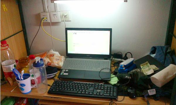 家里供一个大学生每年需要多少钱,普通家庭培养大学生四年花多少钱