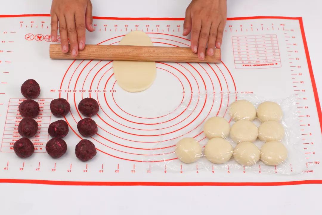 云南玫瑰鲜花饼好吃实惠味更美,云南玫瑰鲜花饼五种口味