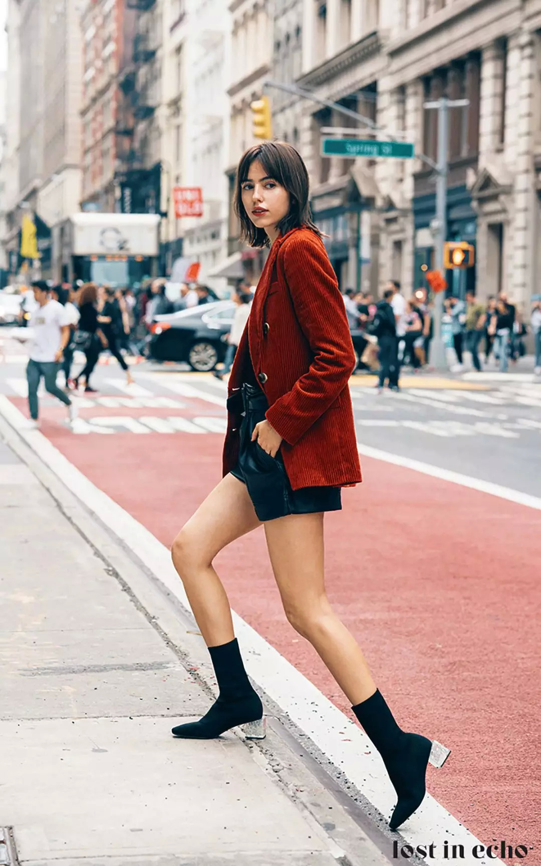 小个子秋冬穿什么款靴子显腿长,显腿细又直的时尚爆款靴子