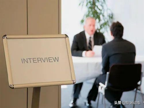 英文的一分钟的自我介绍面试官,面试自我介绍面试官主要想考啥