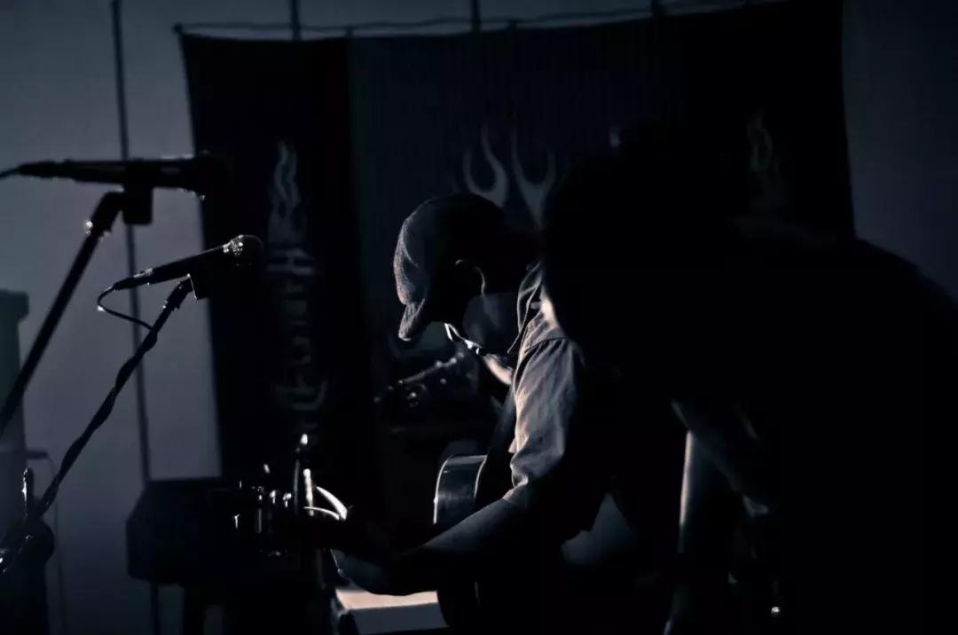 夏日淘沙丨中国布鲁斯与老百姓的故事-浪荡绅士