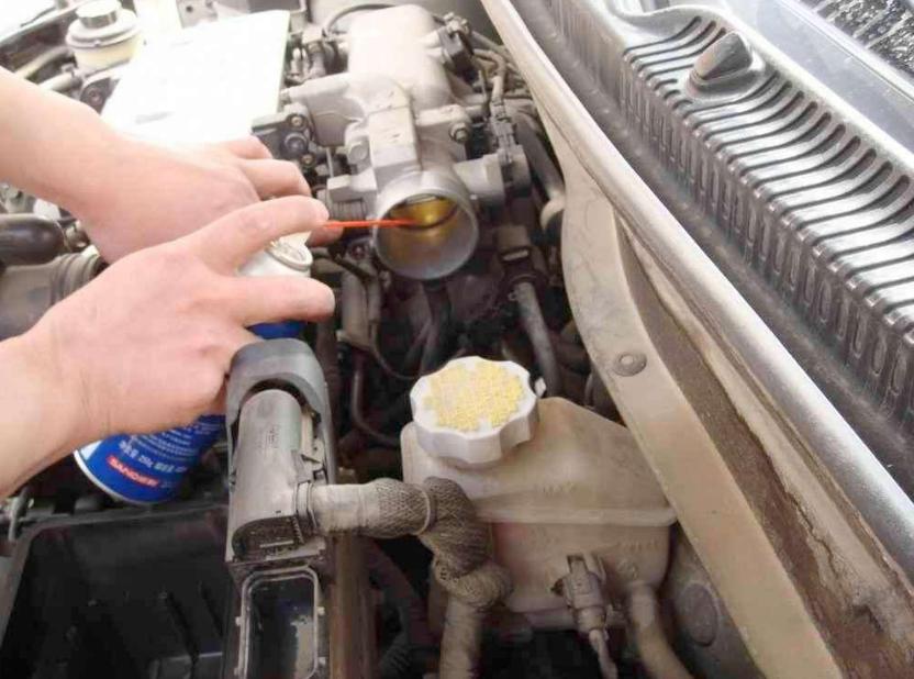 节气门洗坏了会异响吗,节气门清洗会损坏哪些部件