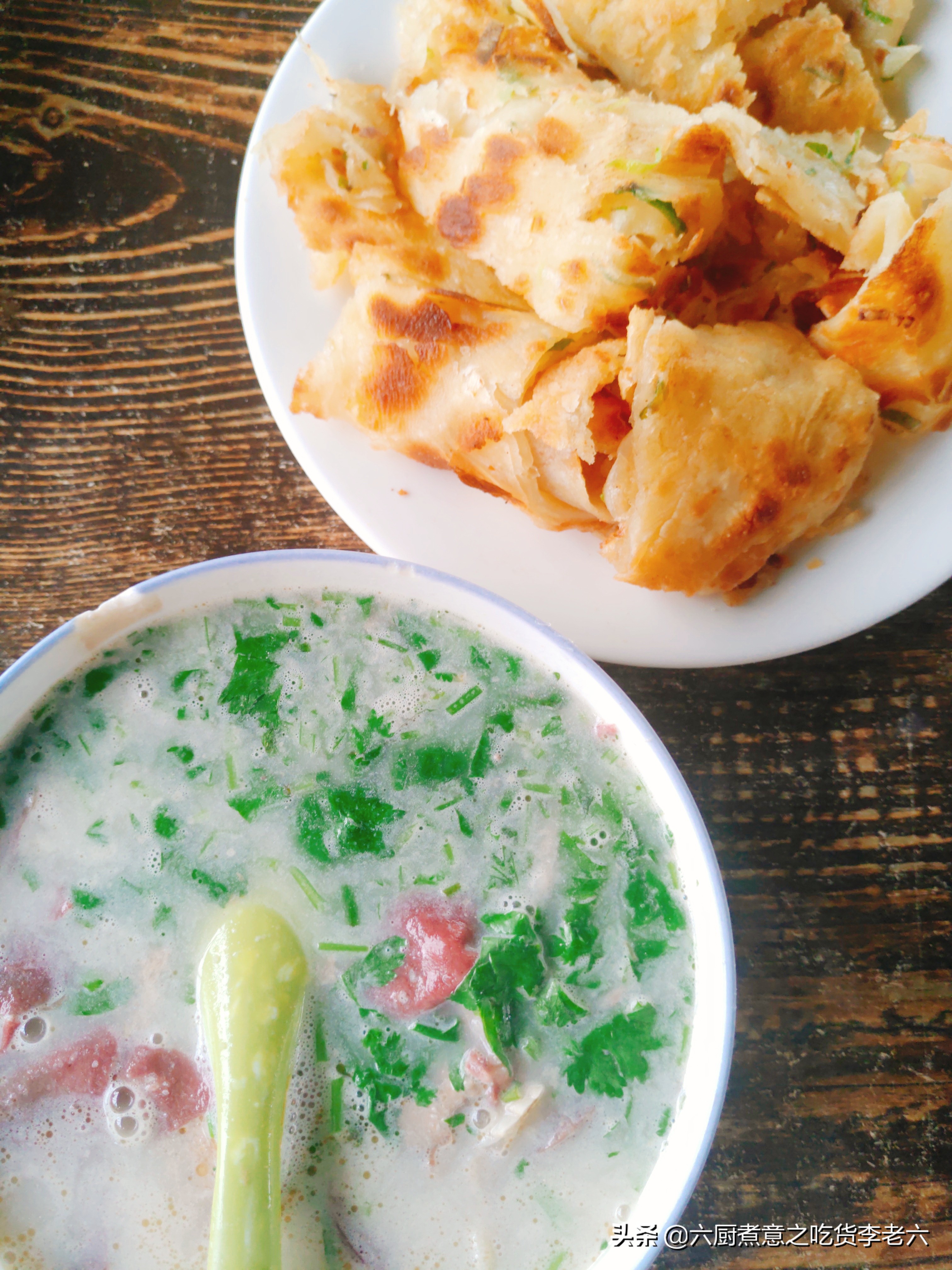 地锅熬羊汤需要焯水吗,羊杂汤配糖油饼