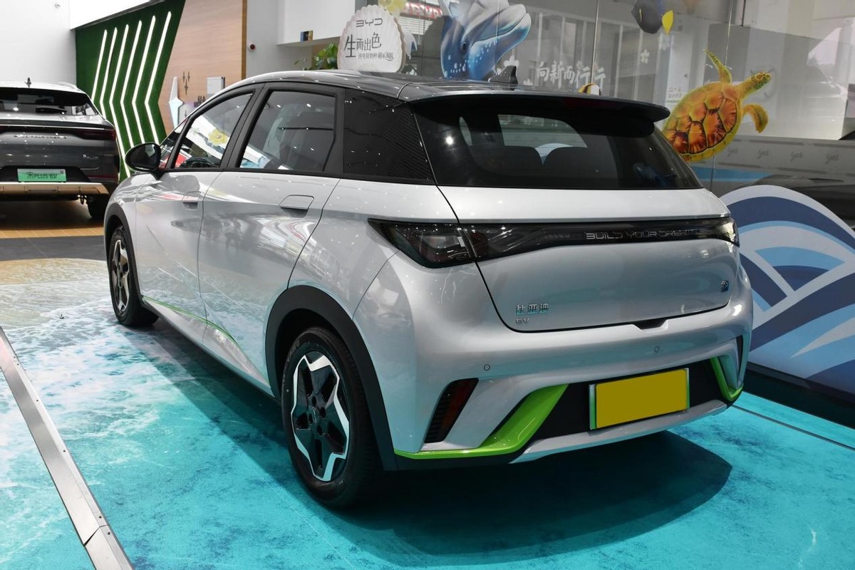 城市小精灵代步首选车,比亚迪宝骏售价