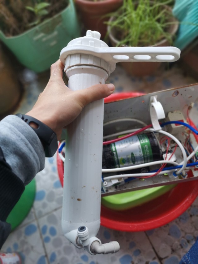 沁园净水器185系列滤芯怎么换,沁园ro185换完滤芯后制水慢