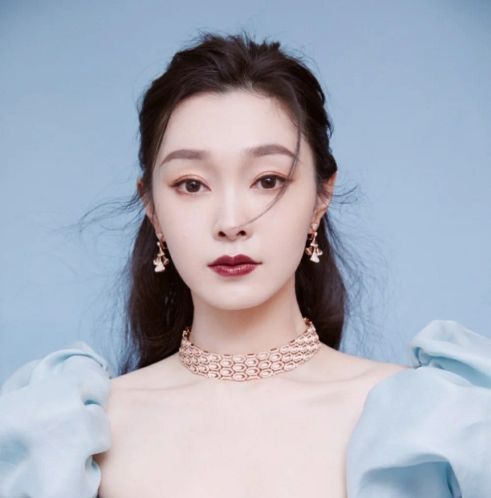 为什么说桃花眼是最好看的眼型,桃花眼和下垂眼的区别