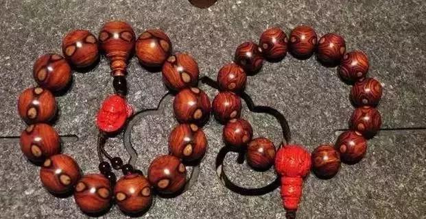 天价黄花梨手串,顶级海南黄花梨油梨老料手串价格