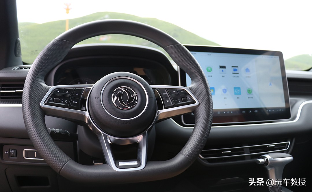 1.5tcvt自动旗舰型,换代在即这款日系紧凑suv仍然热卖