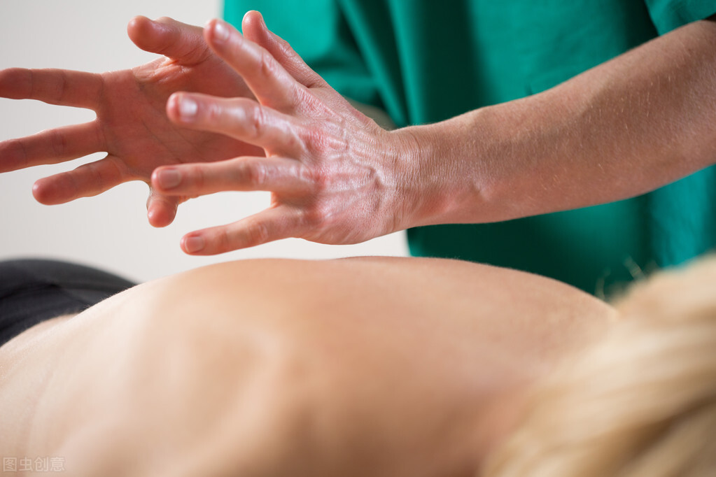 按摩手法在家就能学,教你如何学会推拿