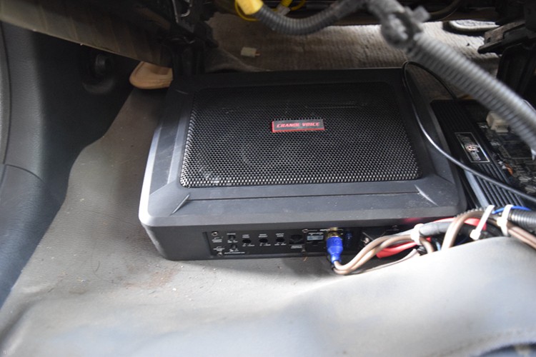 丰田荣放RAV4汽车音响改装，音响效果更通透饱满，昆明发烧友