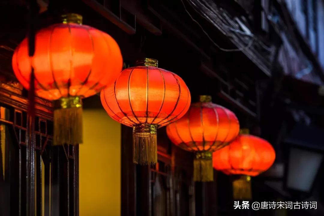 月上柳梢头花市灯如昼意思,元宵节诗词花市灯如昼人月两团圆