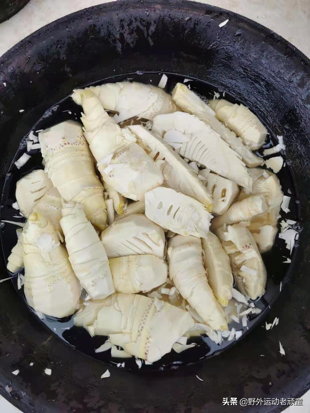 野生小竹笋笋干制作全过程,新鲜毛笋怎么做毛笋干