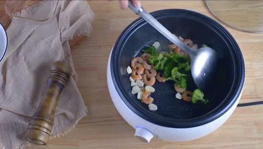 薇娅电煮锅做煲仔饭,薇娅电煮锅olay