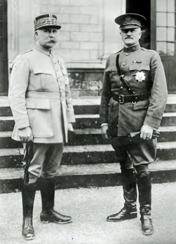 军衔堪比“六星上将”，还是一众五星上将的领路人