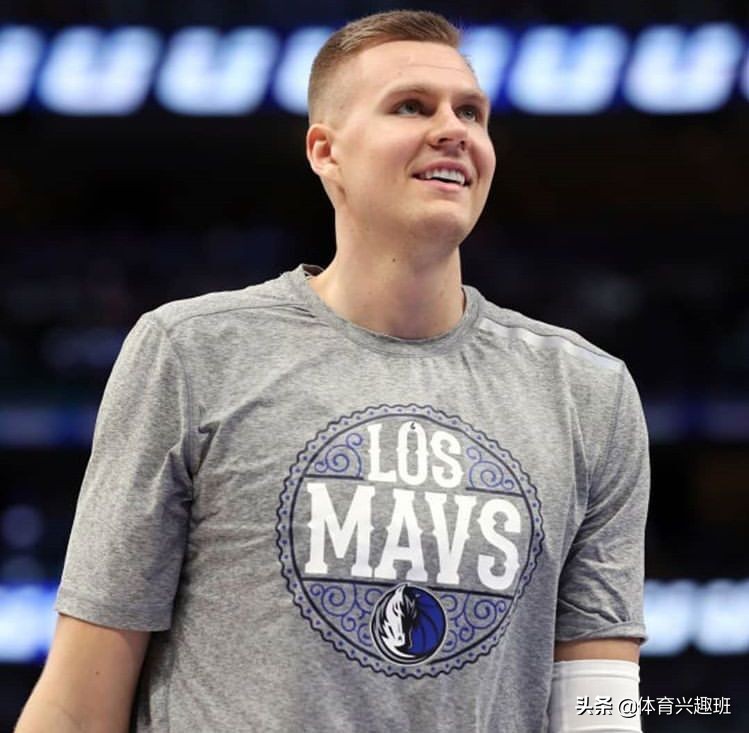 波尔津吉斯为什么打四号位,波尔津吉斯拿过最佳防守球员吗