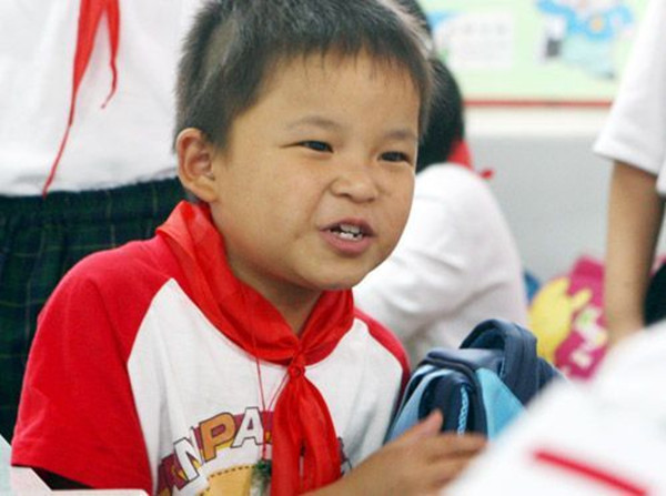 “抗震小英雄”林浩:立志考清华大学建筑系,后来为何当了明星?