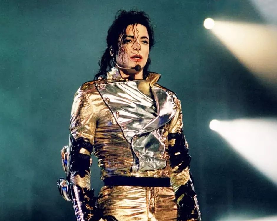 听迈克尔杰克逊的歌看乔丹打球,还会有人在听迈克尔杰克逊吗