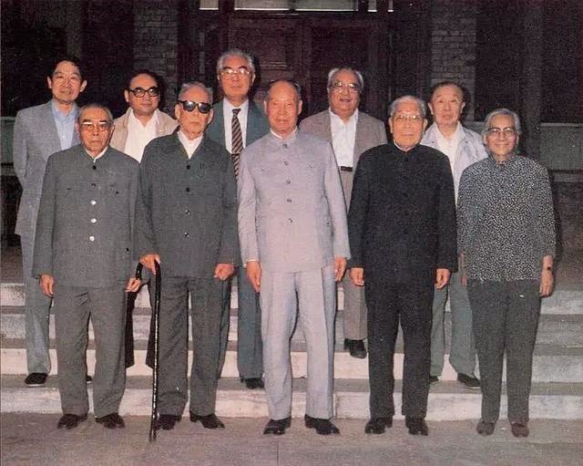 1955年十大元帅名单,1955年元帅和大元帅军衔