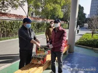 打赢疫情防控阻击战我们在行动,勠力同心战疫情不畏风雨勇向前