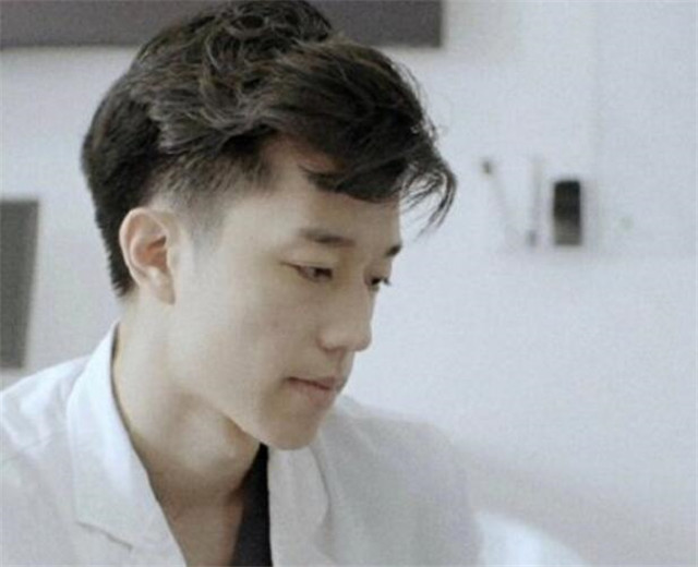 最帅年轻医生博士,中国最帅好医生