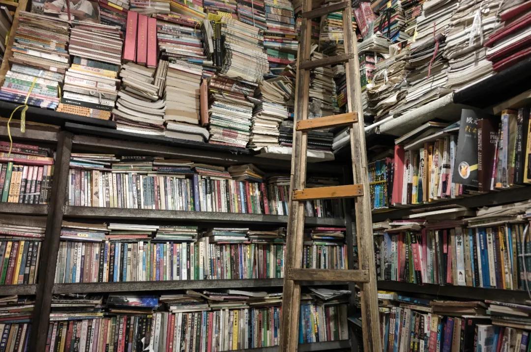 2470f2.8镜头拍出来效果,28mmf2.8镜头适合拍什么