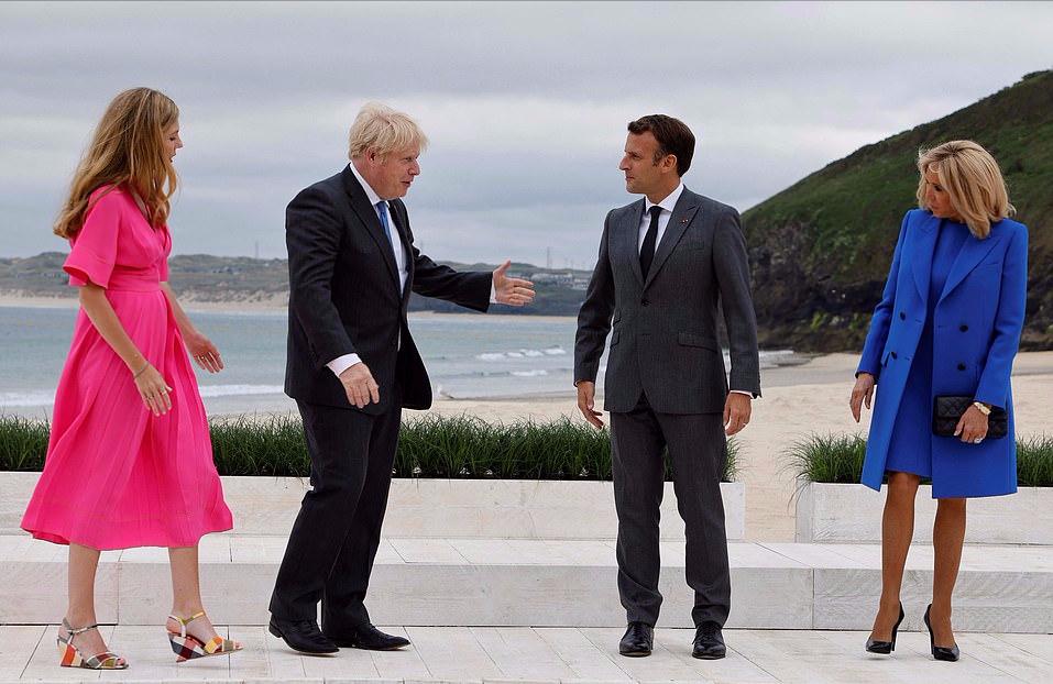 娉曞浗鎬荤粺澶汉甯冧附鍚夌壒绌挎惌,娉曞浗澶汉甯冧附鍚夌壒绌挎惌澶ц。