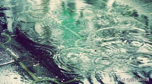 雷雨天气接送幼儿温馨提示,幼儿园温馨提示雷雨暴雨天气预警