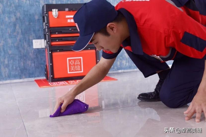 800x800瓷砖美缝留多大间隙,瓷砖美缝施工流程详解