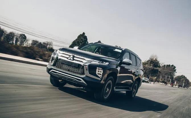 2020款帕杰罗劲畅国外试驾,新款帕杰罗劲畅越野测试