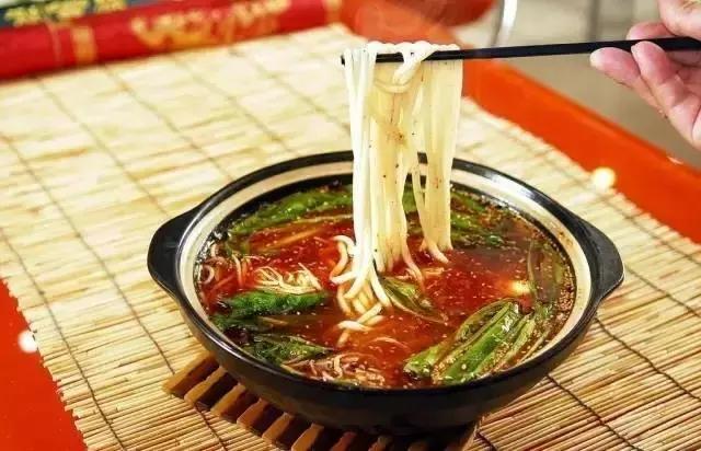 盘点国内最坑十大美食街,国内最踩坑的十条美食街