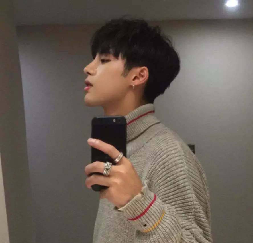 受女生欢迎的几款男生发型,最吸引女生的几款男生发型