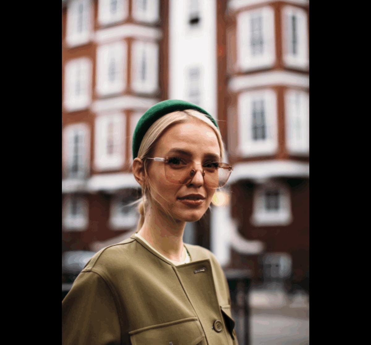 杏色发箍搭配什么衣服好看,糖果色发箍网红简单爆款