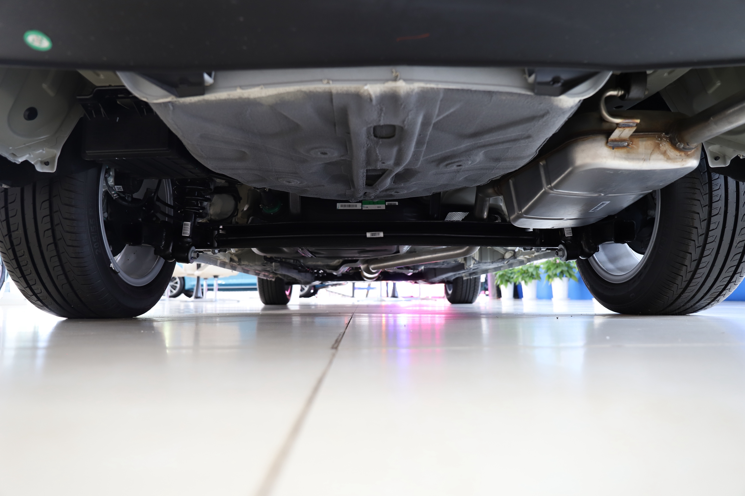 吉利帝豪UP豪华型,吉利帝豪2021款up向上版功能介绍