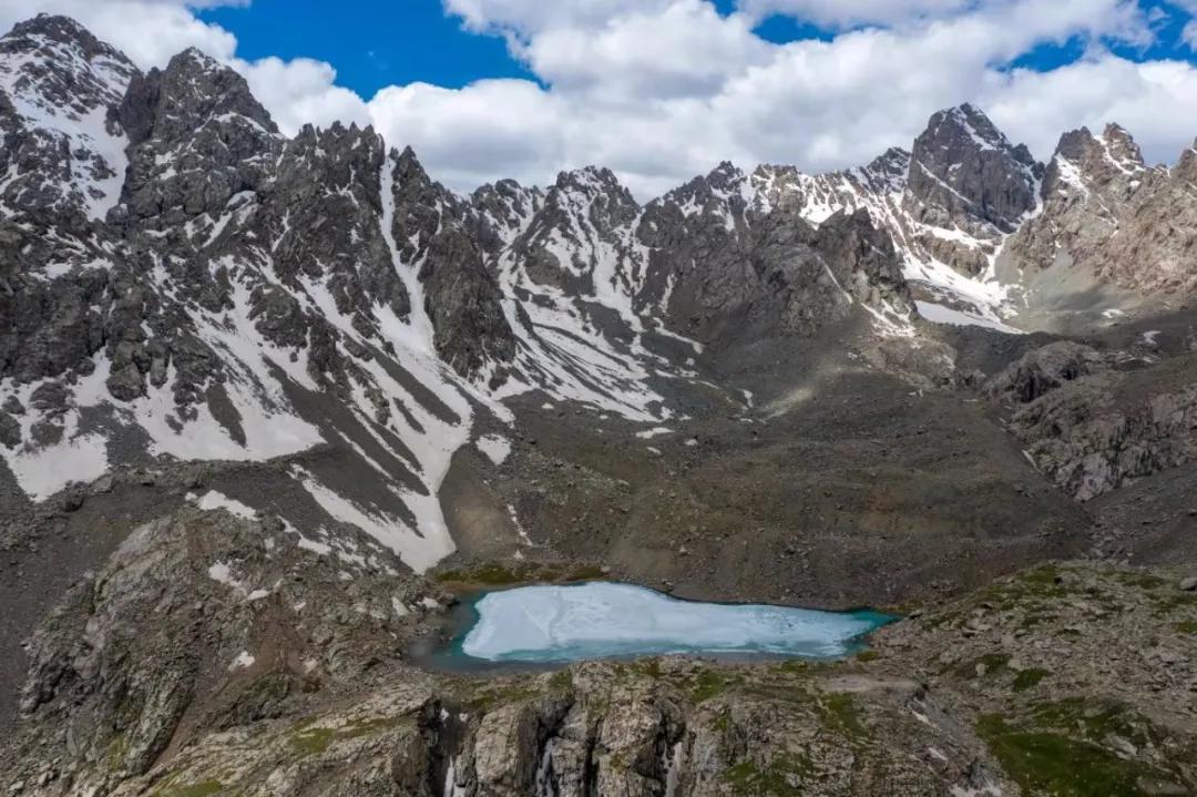 西北望射天狼深度解析,西北望射天狼霸气吗