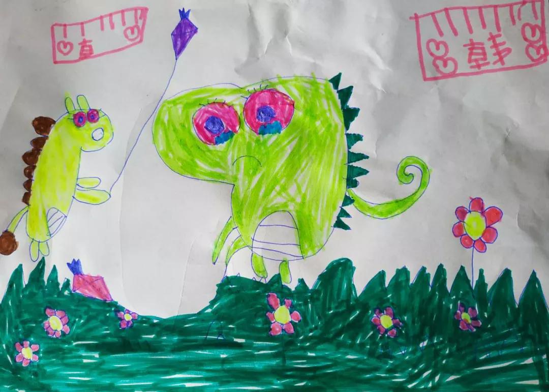 小朋友们的绘画作品开头,分享一组孩子们的绘画作品
