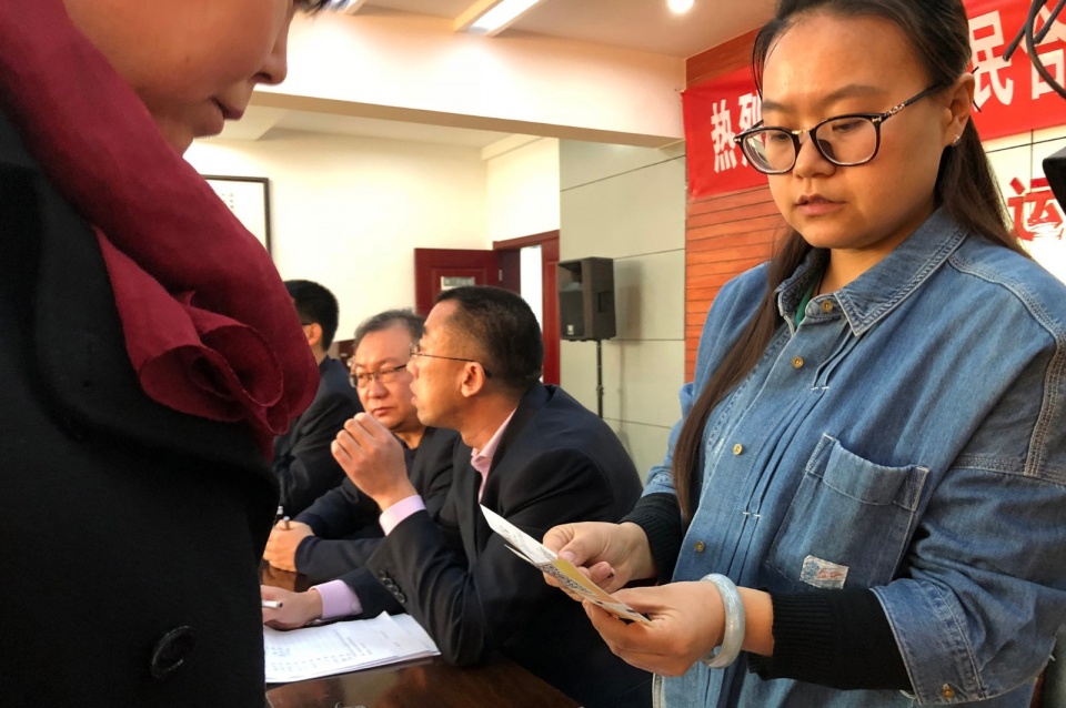 老彩民买彩票经历,彩民购买200多注彩票中了2000万