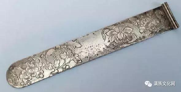 如展画轴—清代满族民间扁方赏析