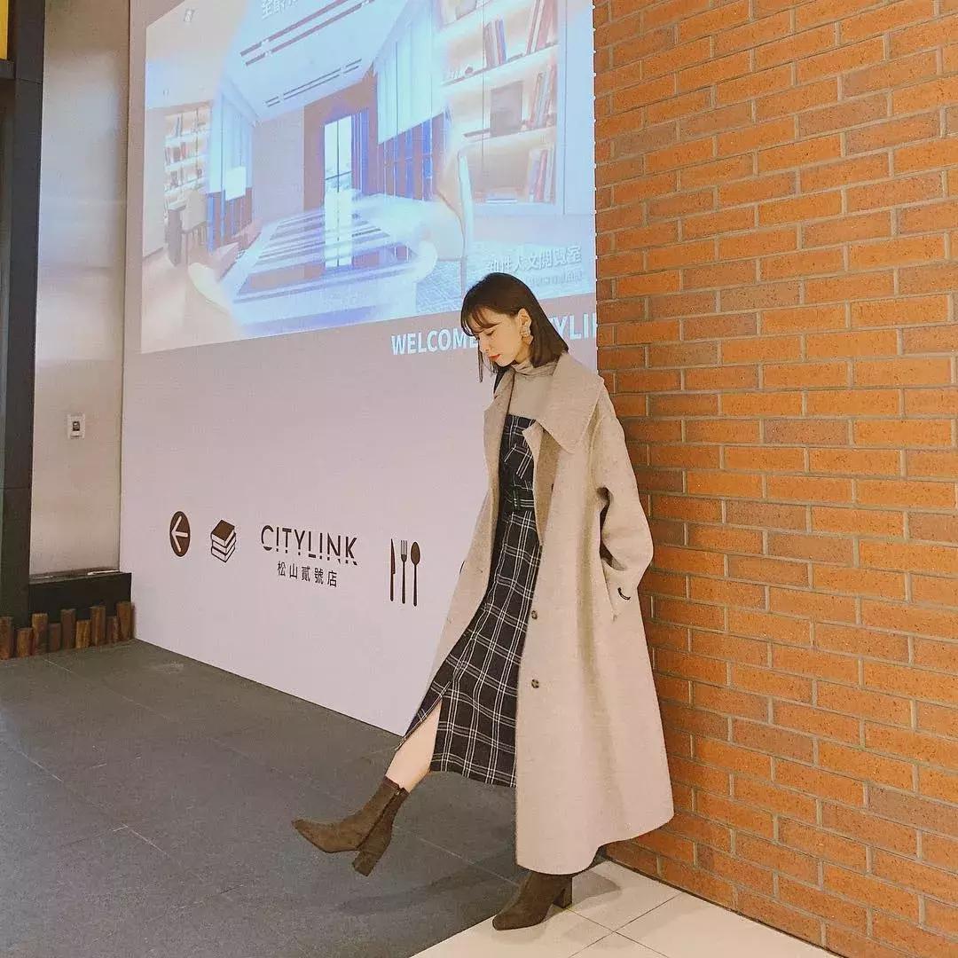 胖妹妹上衣显瘦秋天新款,超显瘦的裤子学生党秋天