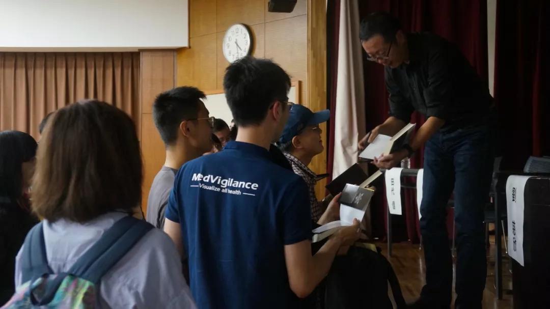 科幻神作刘慈欣三体,刘慈欣的三体在科幻世界的地位