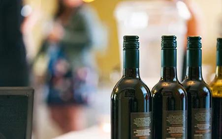 奔富销量最高的红酒是什么品种,顶级奔富红酒