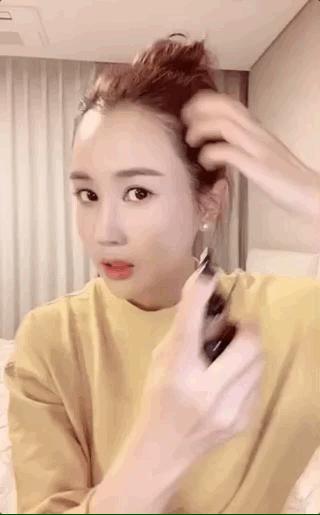 杨幂鱼尾辫发型火了,杨幂同款发型双麻花翘辫