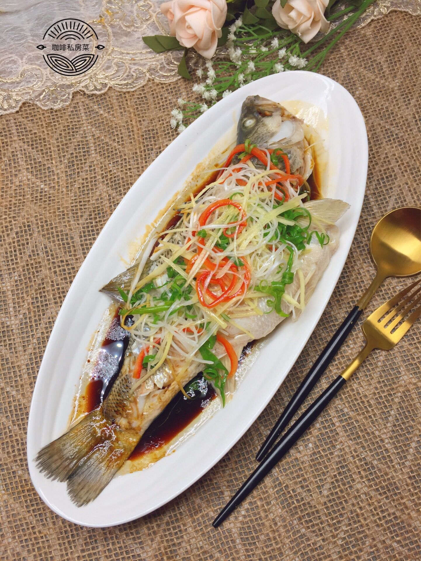 做清蒸鱼用什么油淋,清蒸鱼先放蒸鱼豉油还是先浇热油