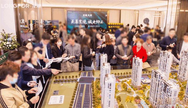 南京首付68w地铁口别墅,南京岔路口180万精装三房