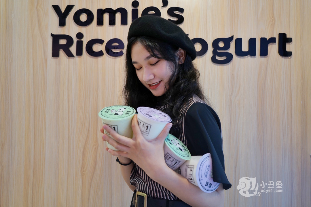 低糖好喝饱腹感超强的酸奶,爆款能嚼的酸奶