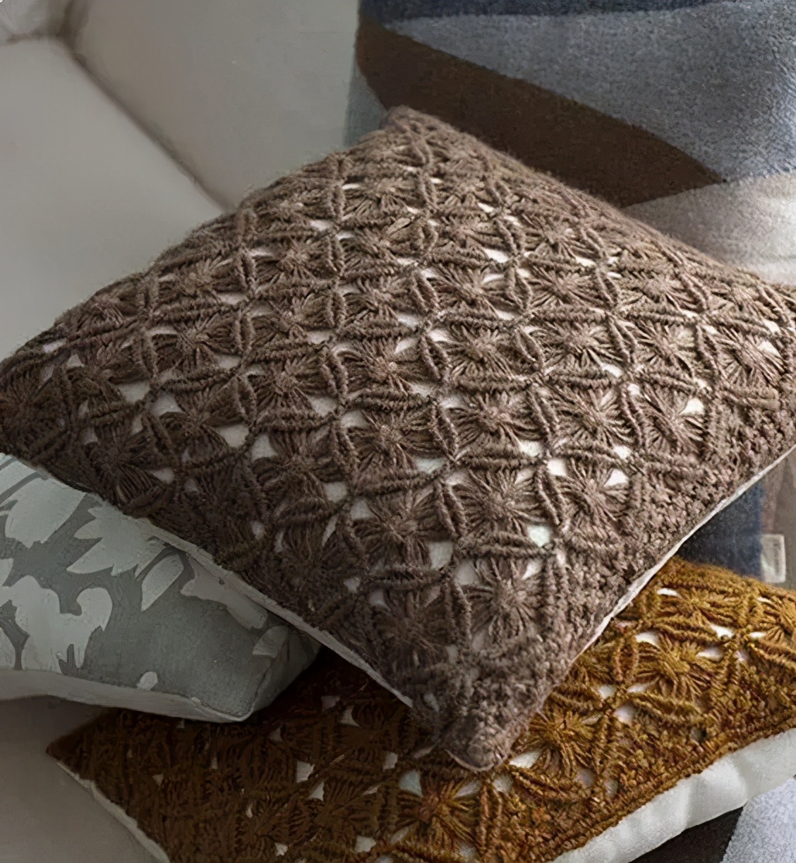 家里旧抱枕，用绳子编个枕套，让你一抱上，就不想放下来！附教程