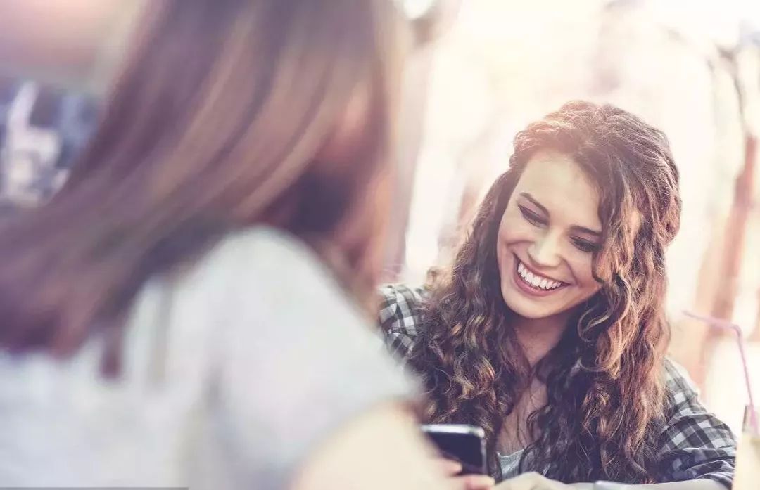 加了微信又不聊天是什么心态,加了女孩子微信如何跟她聊天